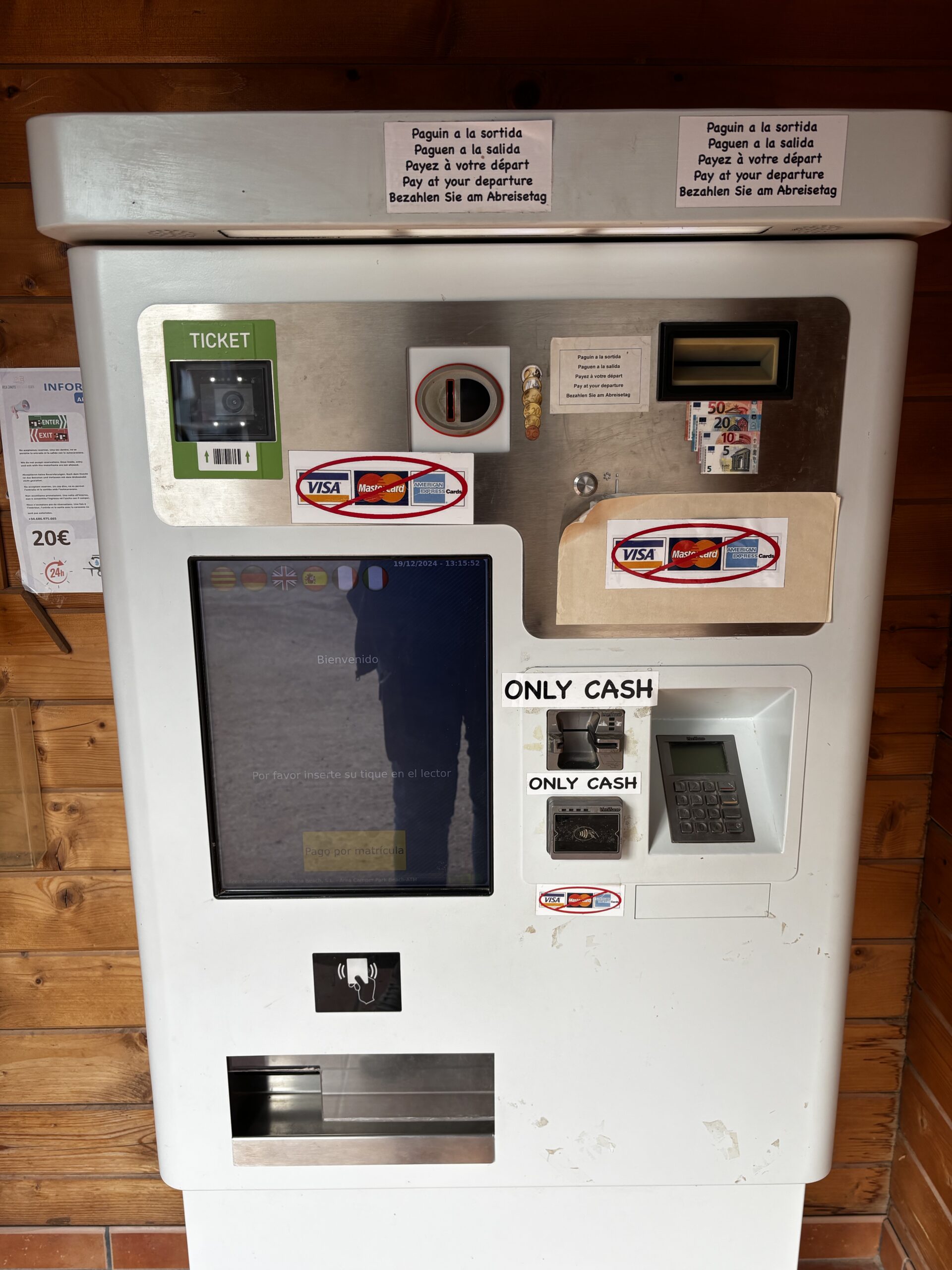 Sanitäranlagen Stellplatz Barcelona Beach